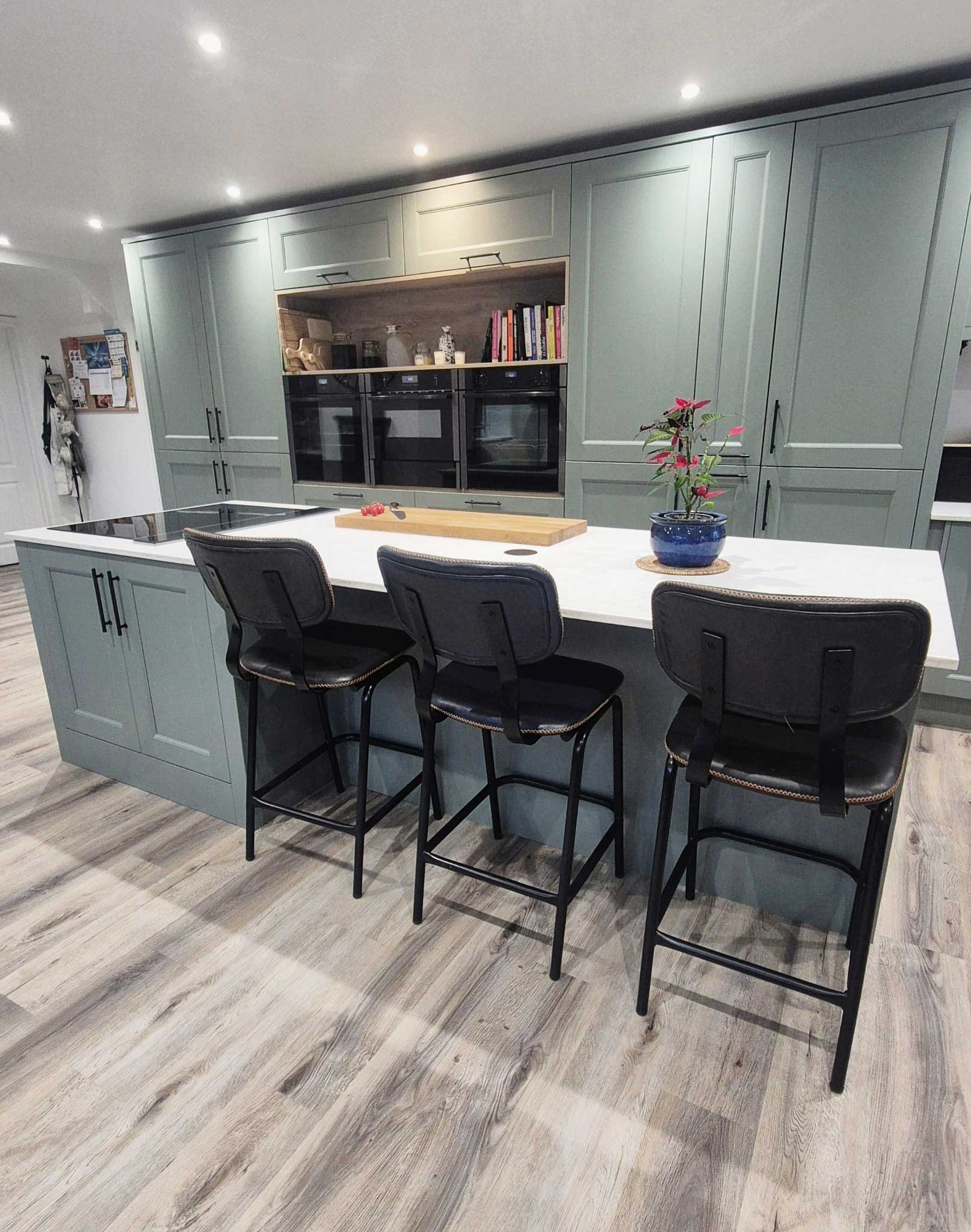 Kitchen island and entertaining space